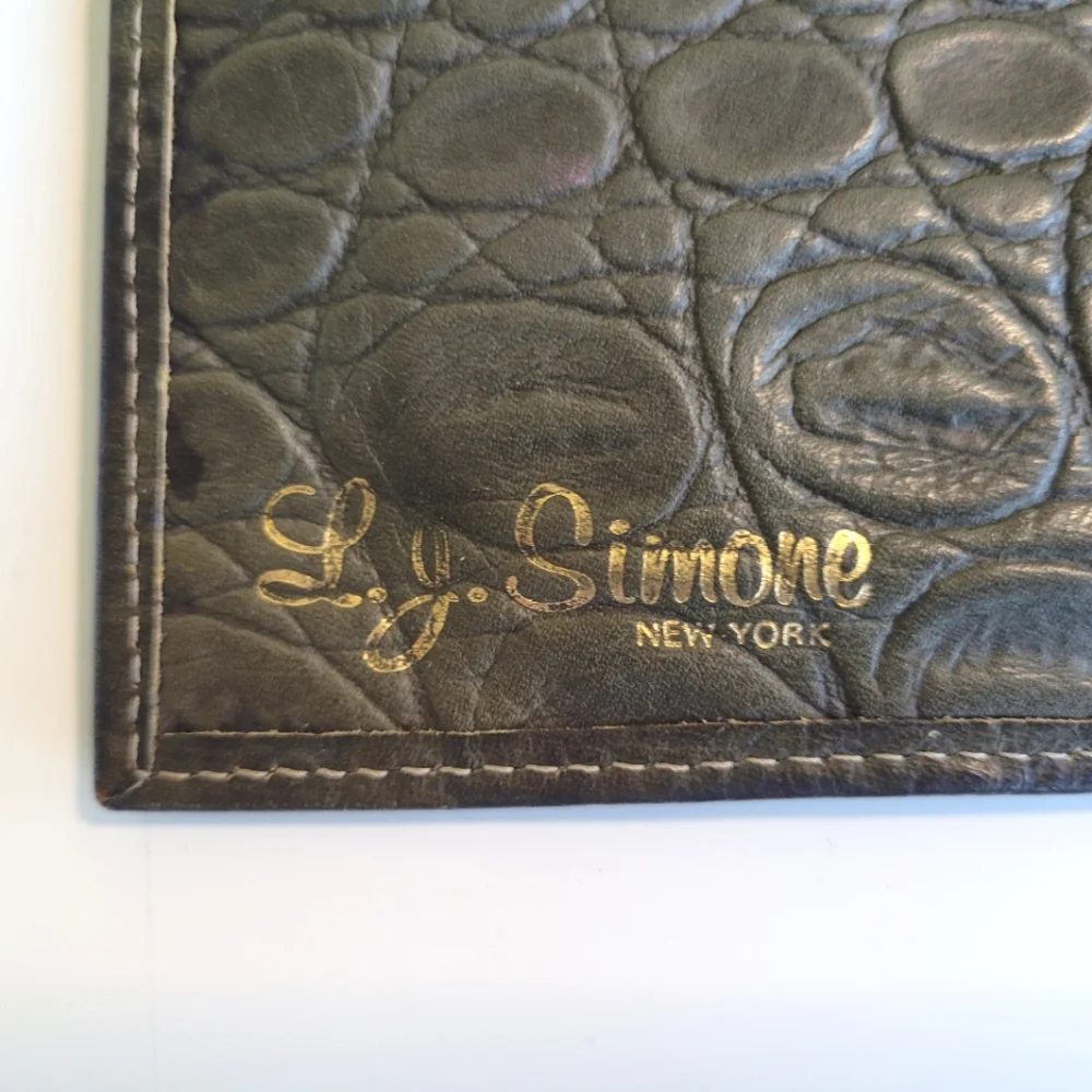LJ Simone NY Faux Crocodile Leather Women's Wallet Green